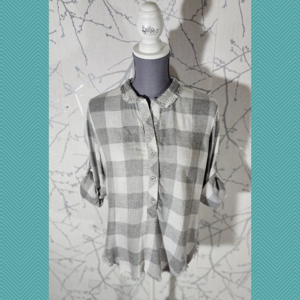 Cloth & Stone White Silver Checks Button Front Shirt w/ Distressed Edges